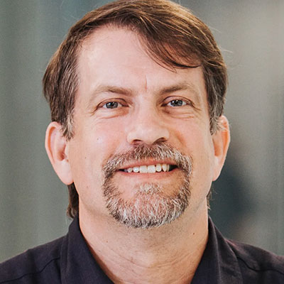 Dr. Tomas Olsson